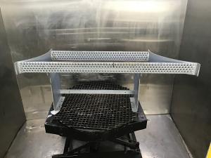 Liebherr Zugang links